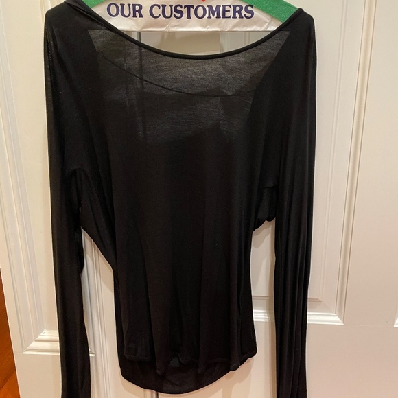 Backless long sleeve top with chain detail size XS - Picture 3 of 4